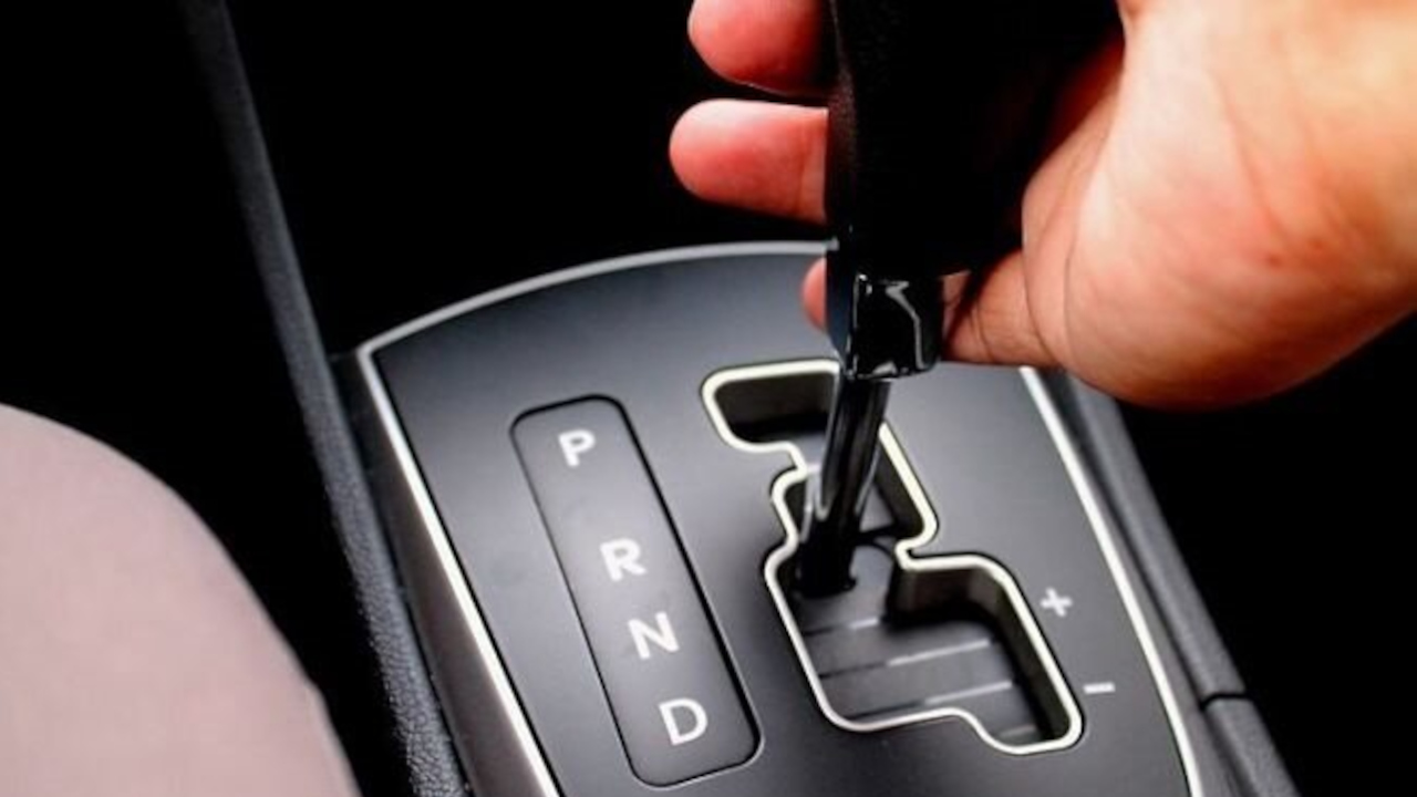 Mekaanikot pudistelevat päätään: kaikki, jotka ajavat automaattivaihteisella autolla, tekevät saman virheen.