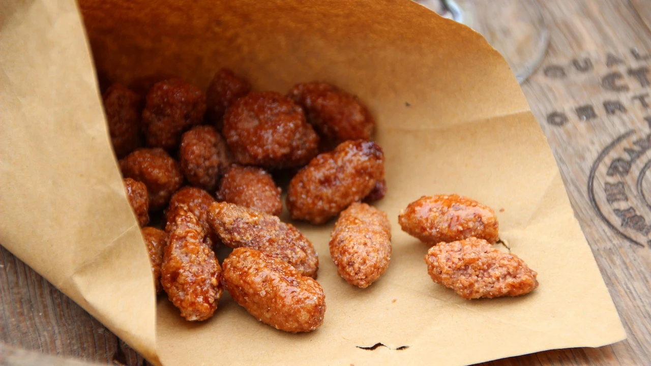 Tucumanin kaduilta joulupöydän jälkiruokapöytään: sokeroitu maapähkinä on pakollinen osa juhlapyhiä.