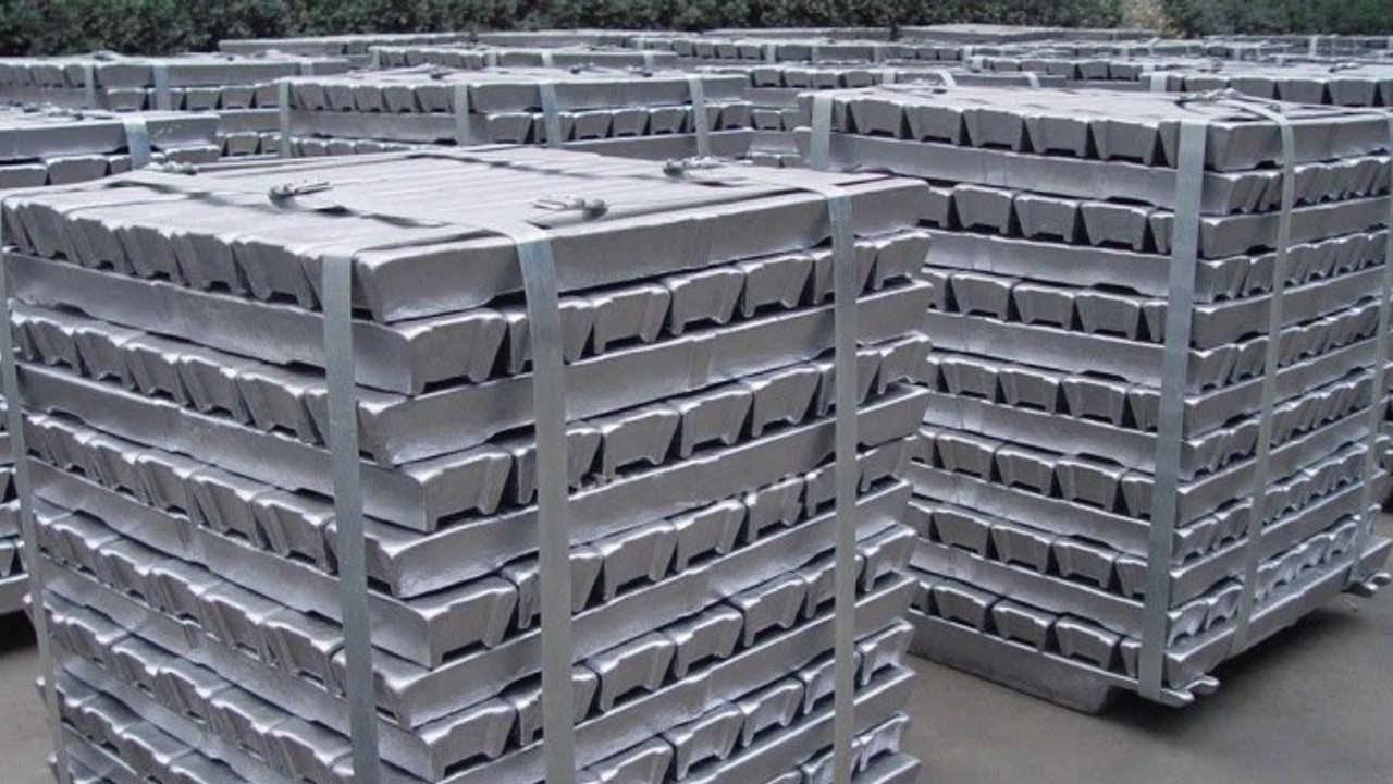 Tämän maan tuomioistuin tuomitsi 27 henkilöä vankeuteen antimontin salakuljetuksesta.