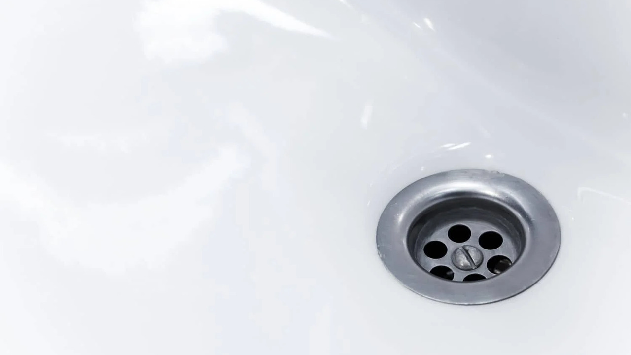 Monien kotitalouskäyttöön tarkoitettujen tuotteiden myynti on kielletty, ja ne on vedetty pois markkinoilta.