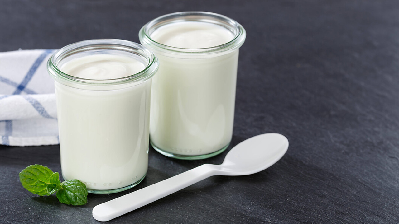 Ei teetä, ei kahvia, ei kaakaota: tutkijat ovat nimenneet ihanteellisen aamujuoman, joka parantaa ihon kuntoa ja vaikuttaa suolistoon myönteisesti.