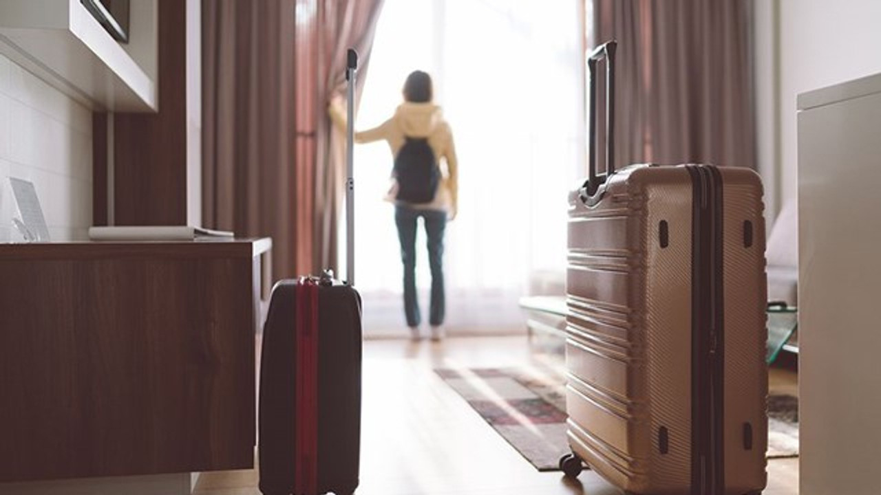 Uusi trendi matkailualalla. Ihmiset lukitsevat itsensä huoneisiinsa useiksi tunneiksi.