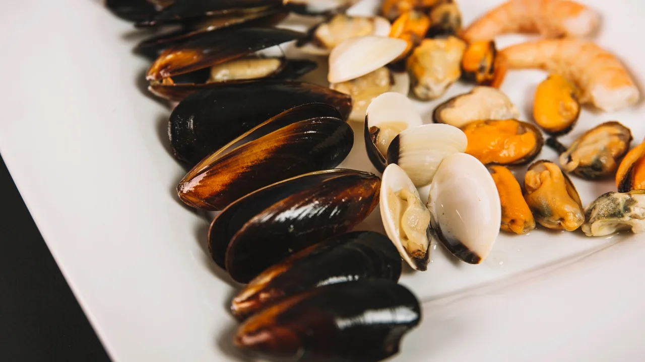 ”Olemme hyvin lähellä kriittistä pistettä”: ilmaston lämpenemisen vuoksi 25 vuoden kuluttua et ehkä enää voi syödä Välimeren simpukoita.