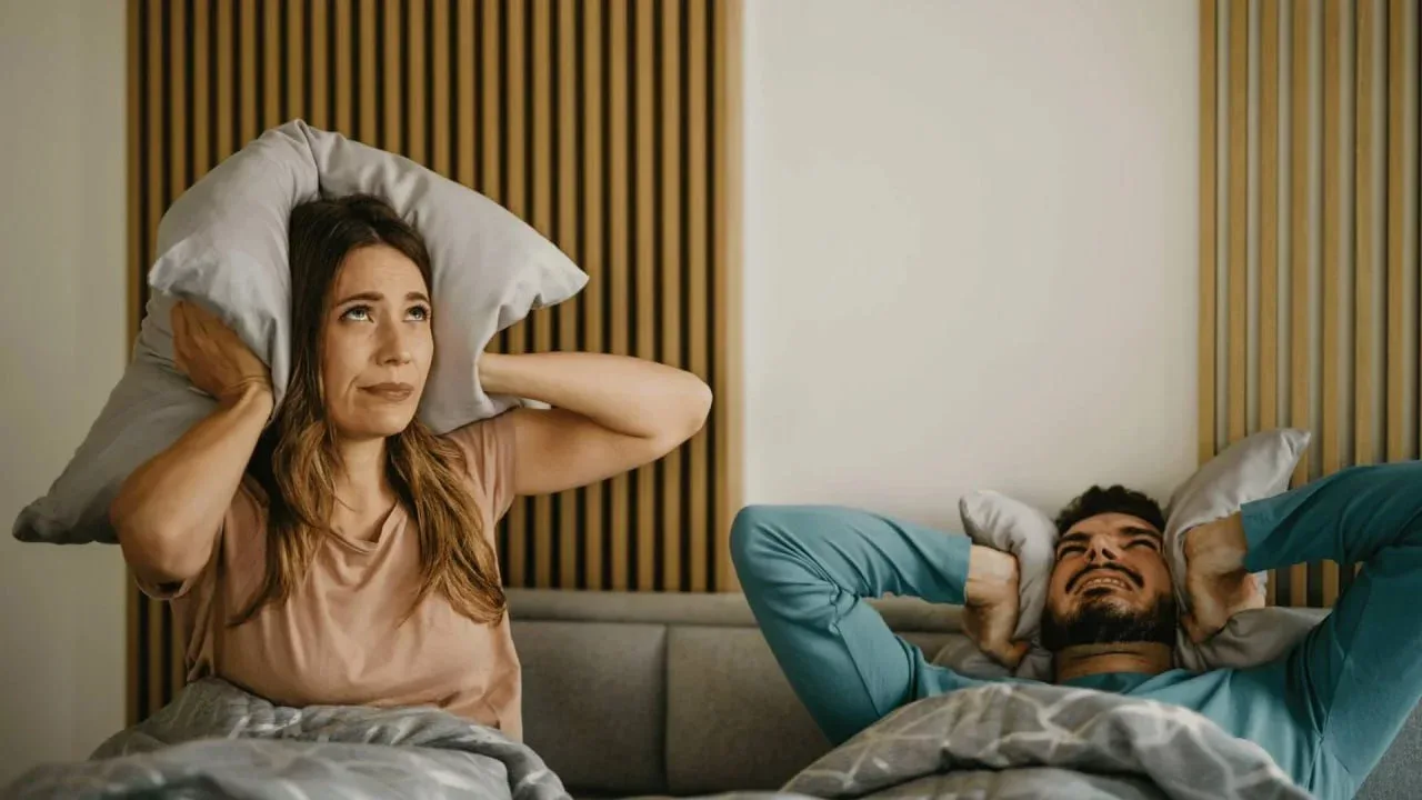 Tavallinen ruuvi riittää: tämä keksintö auttaa sinua kuulemaan naapurit talossa vähemmän.