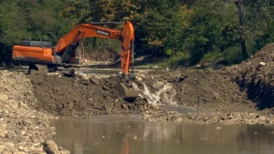 Tässä kaupungissa aloitettiin joen uoman puhdistus ja määrättiin 2600 euron sakko: ”Saastuminen jatkuu viikon ajan”.