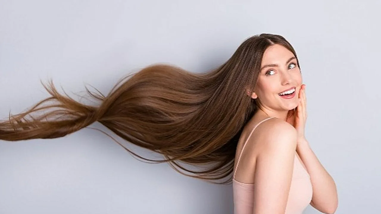 Hiuksia oli vain kolme, mutta ne muuttuivat hevosen harjaksi: 3 sääntöä terveiden hiusten saamiseksi.