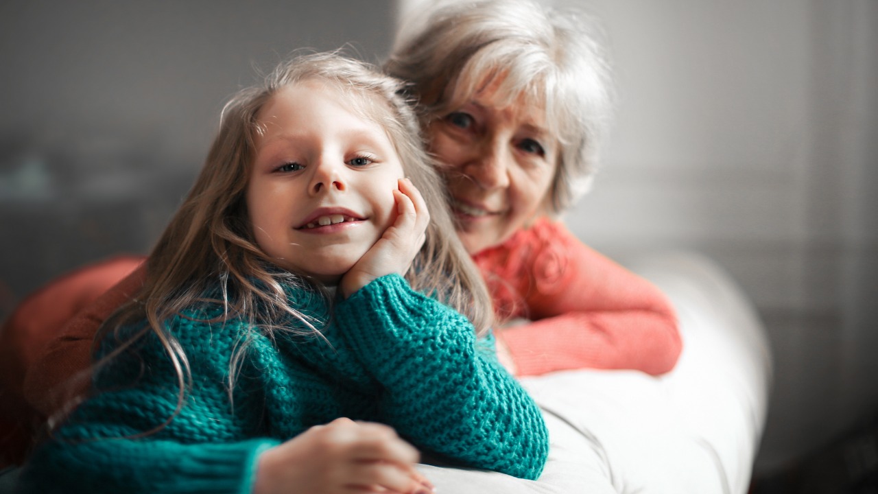 5 asiaa, joita ei koskaan pidä antaa lapsille ja lapsenlapsille. Kaikkien isoäitien ja isoisien tulisi tietää
