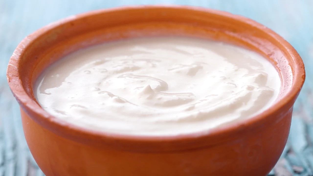 Tuote, joka käynnistää luukudoksen uudistumisen