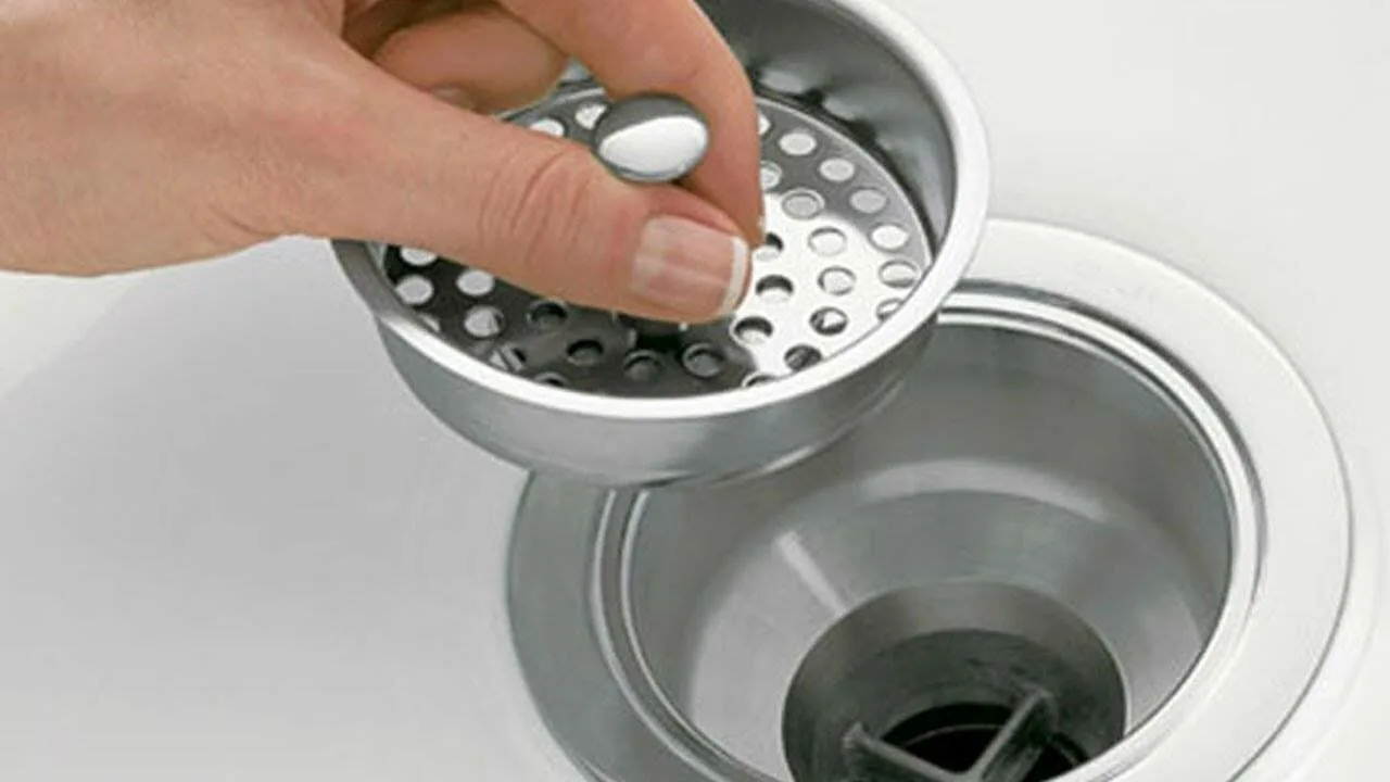 Kuinka puhdistaa kylpyhuoneen sifoni: salaisuus epämiellyttävien hajujen poistamiseen ja desinfiointiin, jota jokaisen tulisi soveltaa.